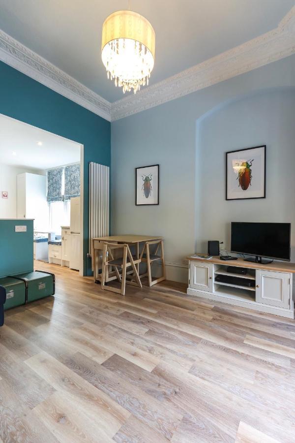 Bright Modern Two Bed With Parking Apartment Bristol Exterior photo